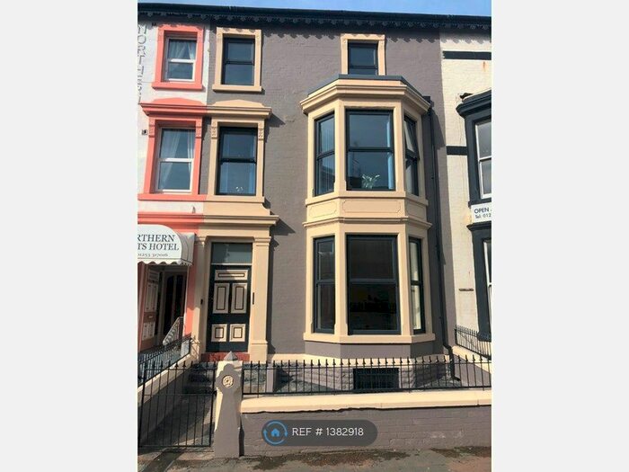 2 Bedroom Flat To Rent In Springfield Road, Blackpool, FY1