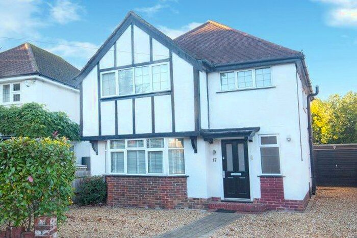 3 Bedroom Detached House To Rent In Stoke D'abernon, Cobham, KT11