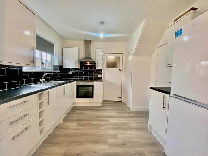 3 Bedroom Property To Rent In Bramley Crescent, Southampton SO19