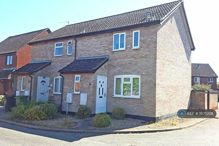 3 Bedroom Semi-Detached House To Rent In Wordsworth Road, Diss, IP22