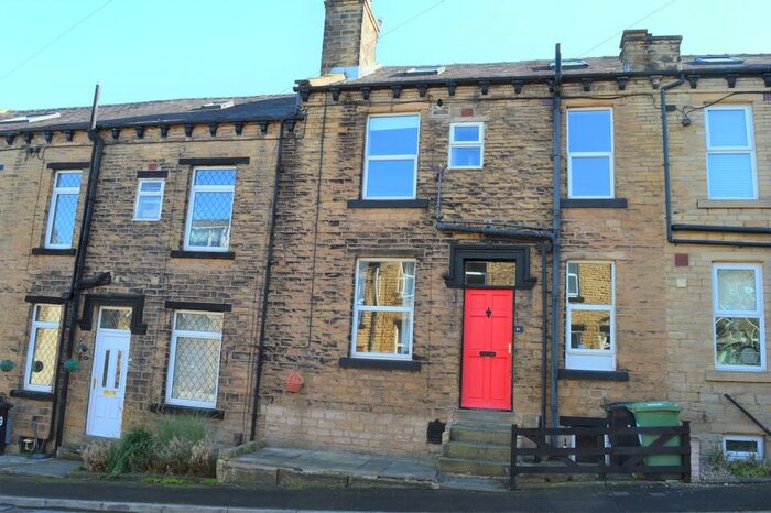 2 Bedroom Terraced House To Rent In Nunthorpe Road, Rodley, LS13