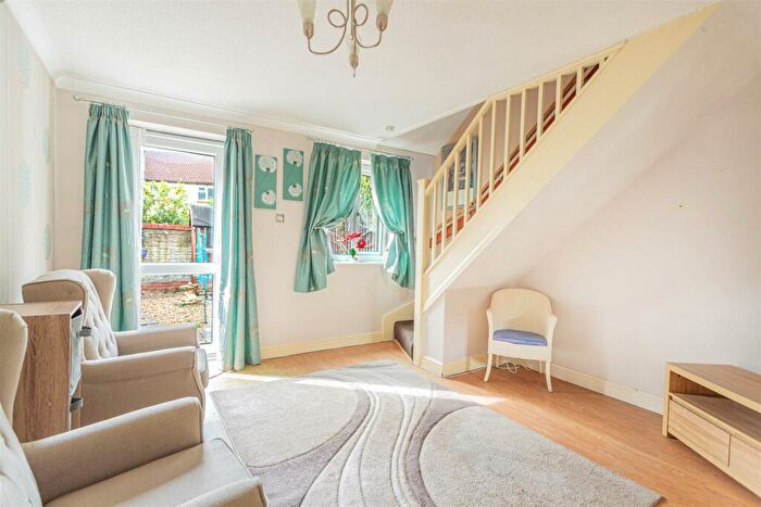 1 Bedroom End Of Terrace House For Sale In Birkdale, Warmley, Bristol, BS30