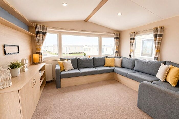 3 Bedroom Park Home For Sale In Leysdown Road, Leysdown-On-Sea, Sheerness, ME12