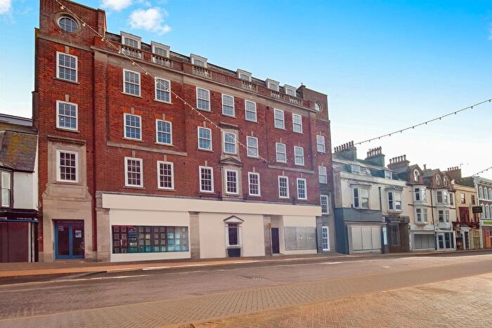 1 Bedroom Flat For Sale In Coburg Place, Weymouth, DT4
