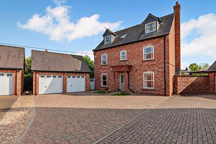 5 Bedroom Detached House For Sale In Castle Gate, Holt, LL13
