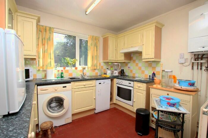 2 Bedroom Semi-Detached Bungalow For Sale In Bryant Road, Kettering, Northamptonshire, NN15
