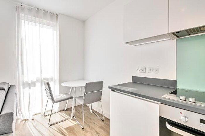 1 Bedroom Apartment To Rent In Kings Road, Reading, RG1