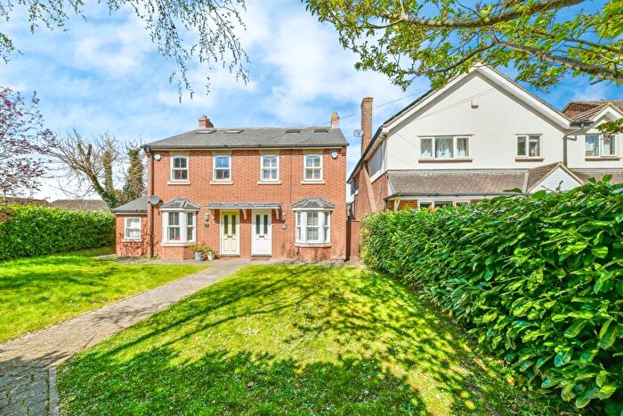 3 Bedroom Semi-Detached House For Sale In Turnpike Lane, Ickleford, Hitchin, Hertfordshire, SG5