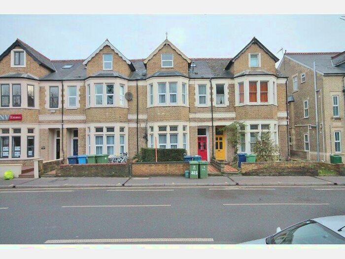 Apartment To Rent In Cowley Road, Oxford, Oxfordshire, OX4