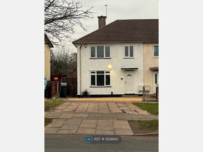 3 Bedroom Semi-Detached House To Rent In Liberty Road, Leicester, LE3