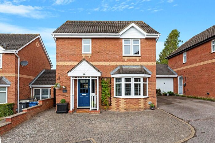 3 Bedroom Detached House For Sale In Millennium Close, Kettering, Northamptonshire, NN15
