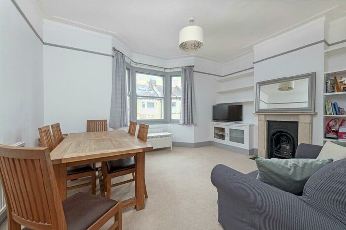 3 Bedroom Apartment To Rent In Leathwaite Road, SW11