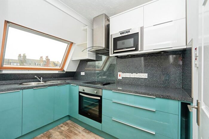 1 Bedroom Flat For Sale In Great George Street, Weymouth, DT4