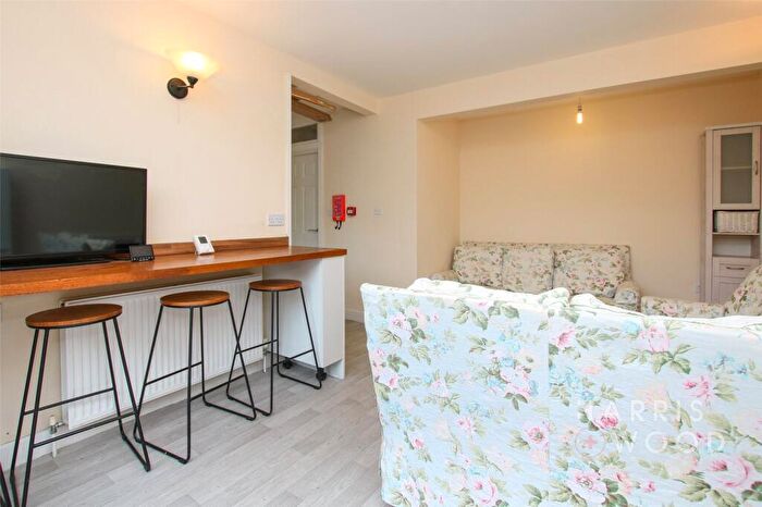 1 Bedroom Semi-Detached House To Rent In St. Andrews Avenue, Colchester, Essex, CO4