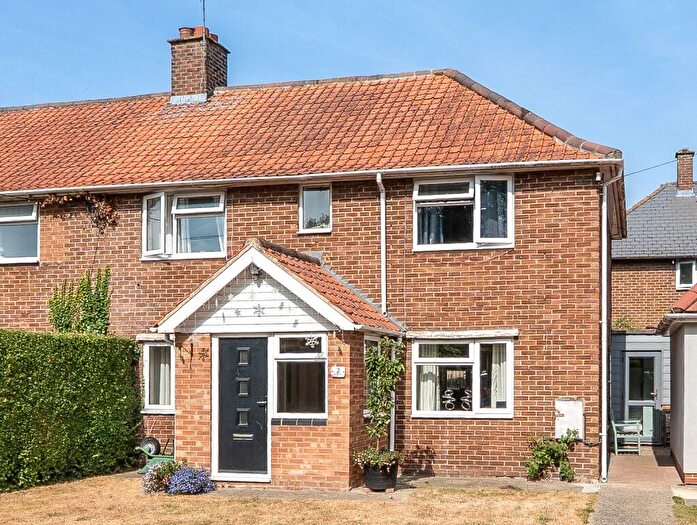 4 Bedroom Semi-Detached House For Sale In Wantage Road, Didcot, Oxfordshire, OX11