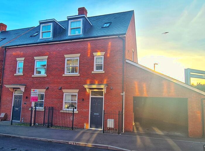 3 Bedroom Semi-Detached House To Rent In Harbourside, George Street, Harwich, CO12