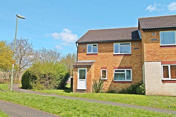 2 Bedroom Maisonette To Rent In Runnymede, Fareham, PO15