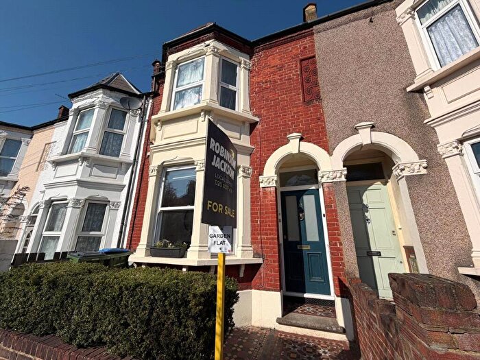 1 Bedroom Flat For Sale In Wernbrook Street, Plumstead Common, SE18