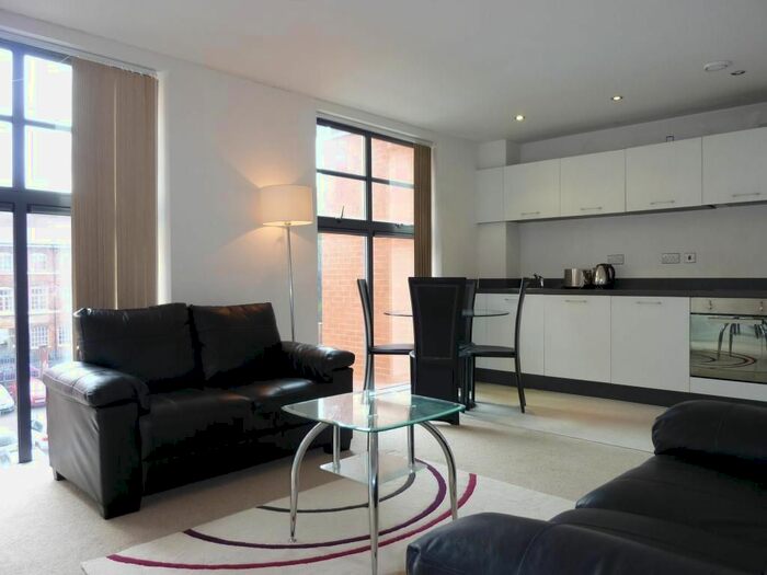 2 Bedroom Flat To Rent In Water Street, Birmingham, B3