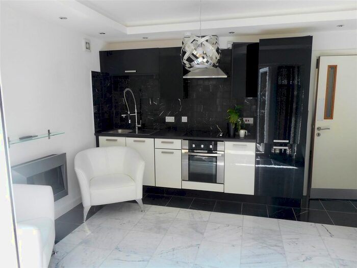 1 Bedroom Flat To Rent In The Parade, Roath, Cardiff CF24