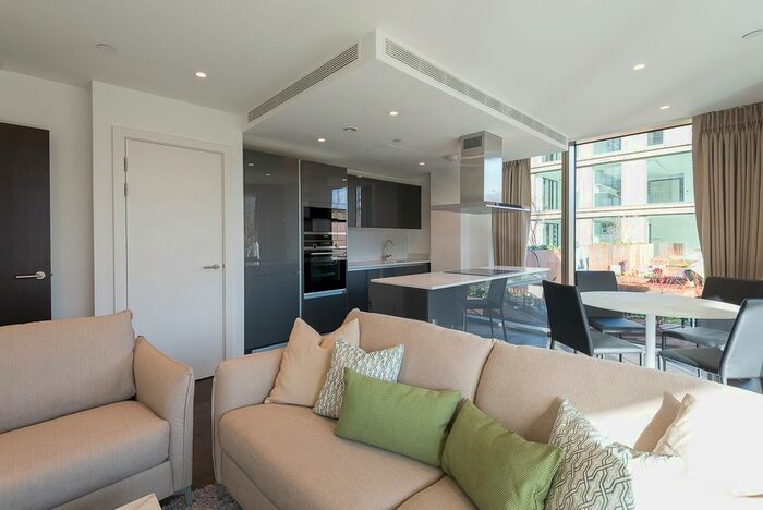 2 Bedroom Flat To Rent In Lavender Place, Royal Mint Gardens, E1