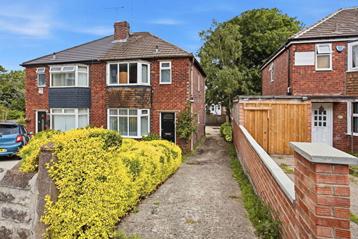 3 Bedroom Semi-Detached House For Sale In Whiteways Road, Sheffield, S4
