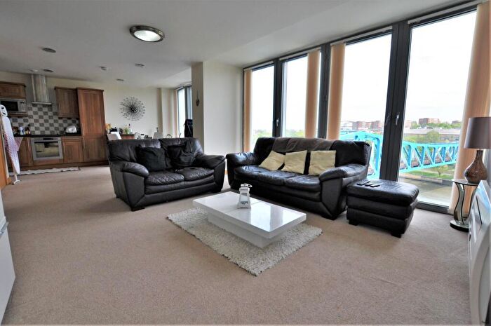 2 Bedroom Apartment To Rent In Forth Banks Tower, Newcastle Upon Tyne, NE1