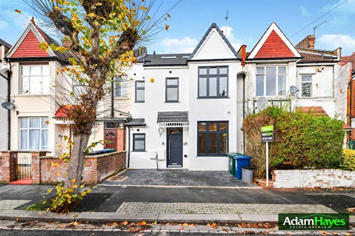5 Bedroom Terraced House For Sale In Fallow Court Avenue, North Finchley, N12