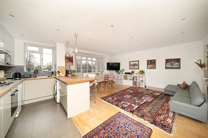 2 Bedroom Flat For Sale In Greville Hall, St John's Wood, NW6