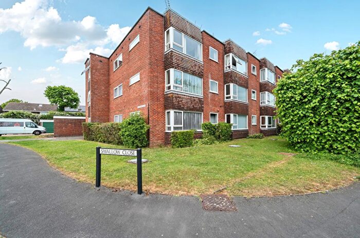 1 Bedroom Flat For Sale In Swallow Close, Havant, Hampshire, PO9