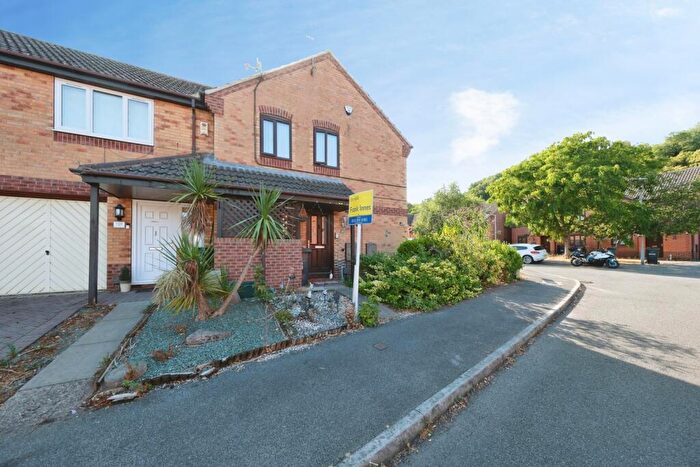 2 Bedroom Maisonette For Sale In Hotspur Drive, Colwick, Nottingham, Nottinghamshire, NG4