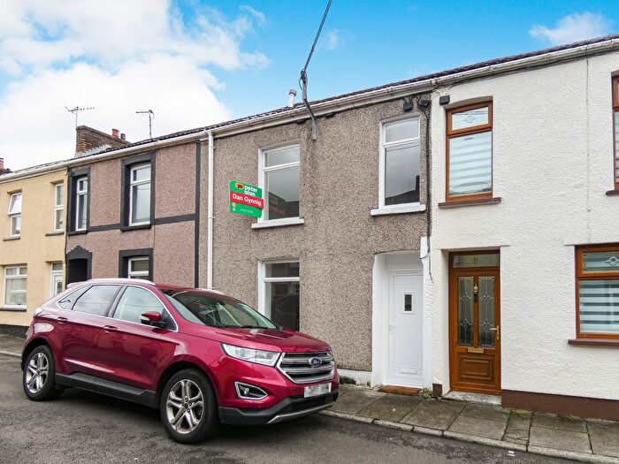 3 Bedroom Terraced House For Sale In Yeo Street, Resolven, SA11