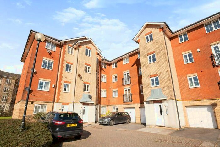 2 Bedroom Apartment To Rent In Morel Court, Windsor Quay, CF11