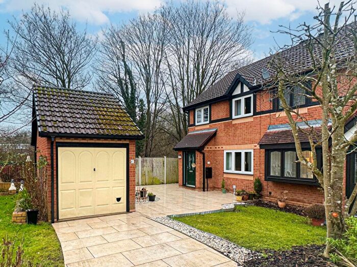 3 Bedroom Semi-Detached House For Sale In Roxborough Walk, Liverpool, L25