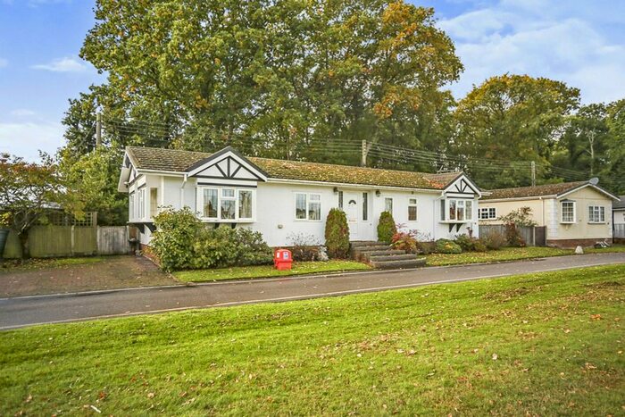 2 Bedroom Mobile/park Home For Sale In The Green, Biddenden, Ashford, TN27