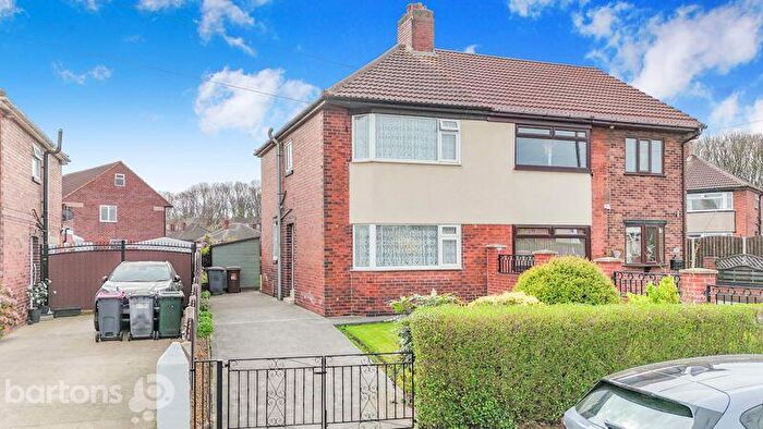 3 Bedroom Semi-Detached House For Sale In Brinsworth Hall Crescent, Brinsworth, S60