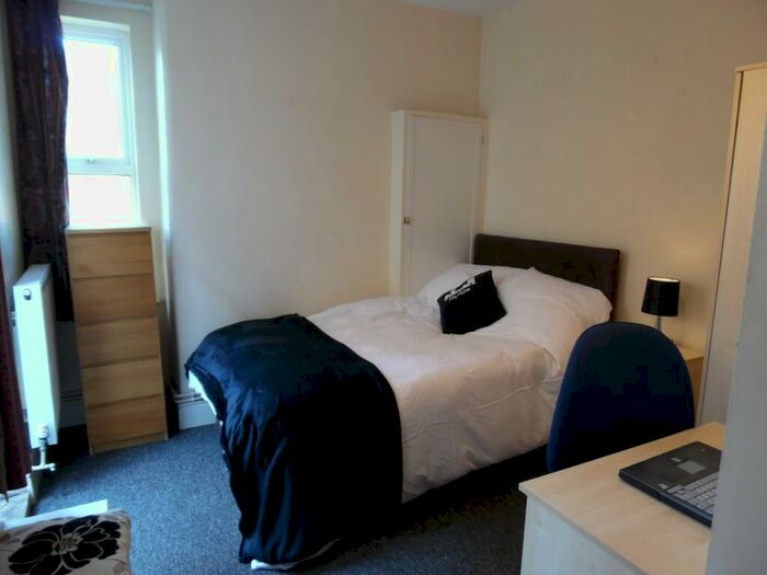 1 Bedroom Terraced House To Rent In Semilong Road, Semilong, NN2