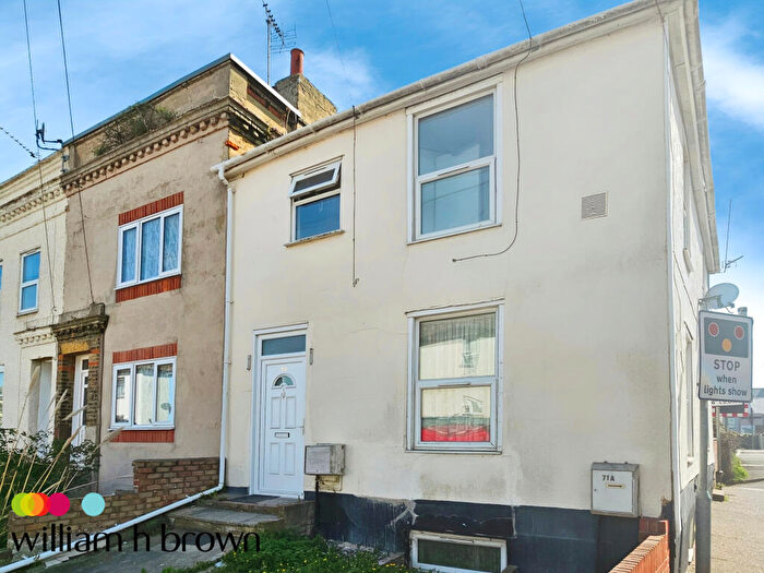 2 Bedroom Property To Rent In Albert Street, Harwich, CO12