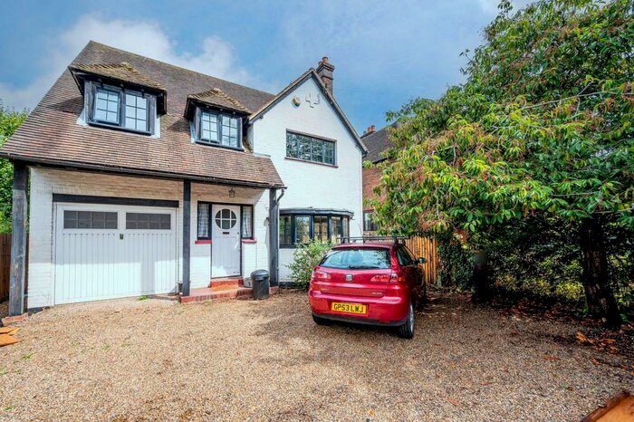 4 Bedroom Detached House To Rent In Boxgrove Road, Guildford, Guildford, GU1