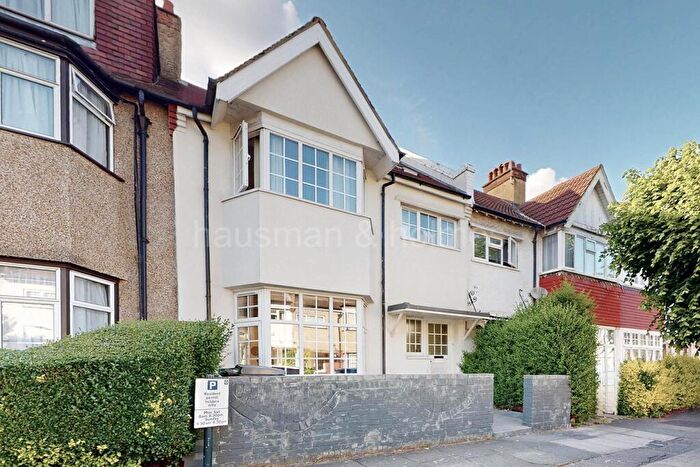 5 Bedroom House For Sale In Golders Gardens, NW11