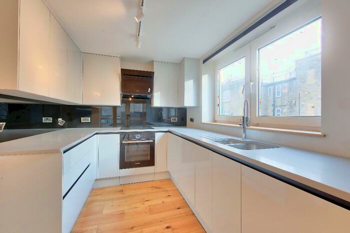 3 Bedroom Flat To Rent In Mayford, Oakley Square, Camden, London, NW1