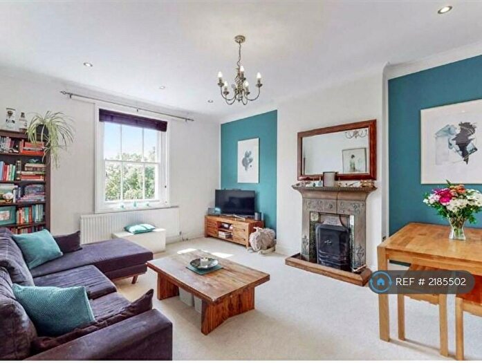 2 Bedroom Flat To Rent In London Road, Harrow On The Hill, HA1