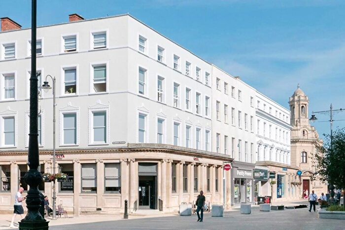 2 Bedroom Apartment To Rent In High Street, Cheltenham, GL50