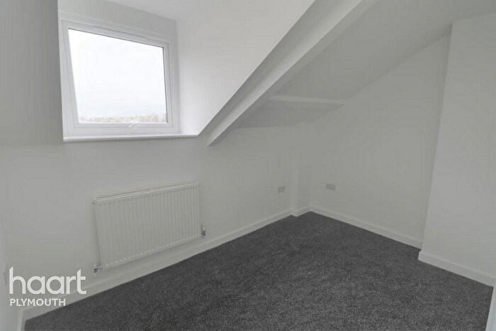 2 Bedroom Flat To Rent In De La Hay Avenue, Plymouth, PL3