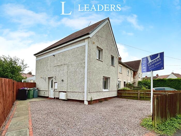 3 Bedroom End Of Terrace House To Rent In Essex Road, Stamford, PE9