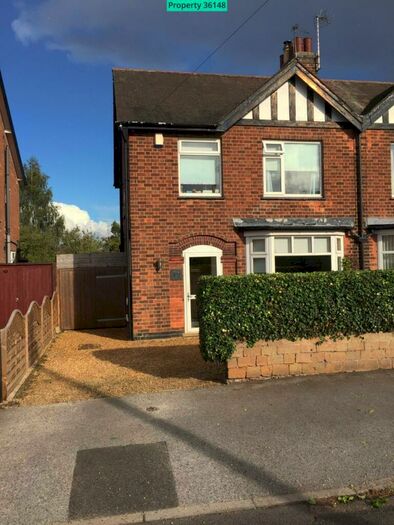 3 Bedroom Semi-Detached House To Rent In Brockley Road, West Bridgford, Nottingham, NG2