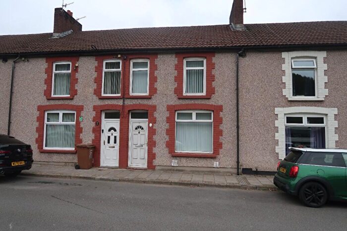 3 Bedroom Terraced House For Sale In Alexandra Road, Ynysddu, NP11