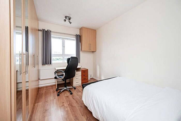 3 Bedroom Flat For Sale In Goldington Street, St Pancras, London, NW1