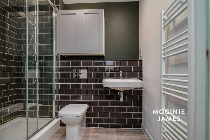 1 Bedroom Flat To Rent In Trade Street, Butetown, Cardiff, CF10