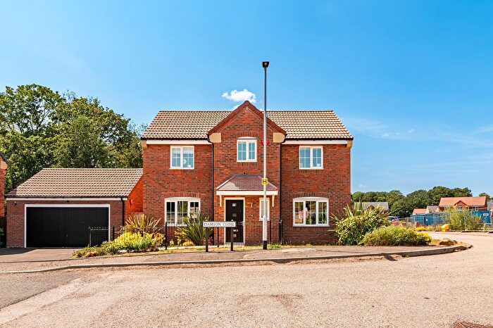 4 Bedroom Detached House For Sale In Damson Close, Gainsborough, DN21